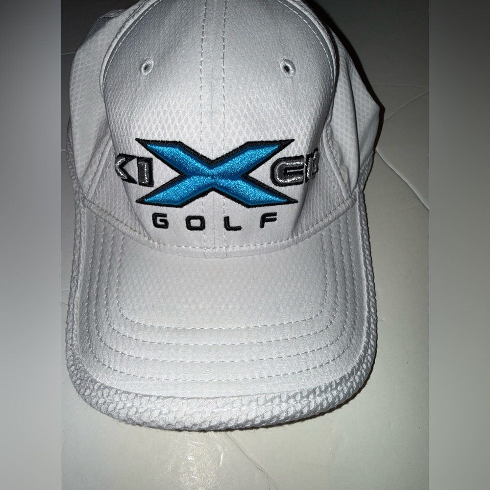 KICK-X-GOLF CAP HAT WHITE & BLUE  EUC. RARE FIND